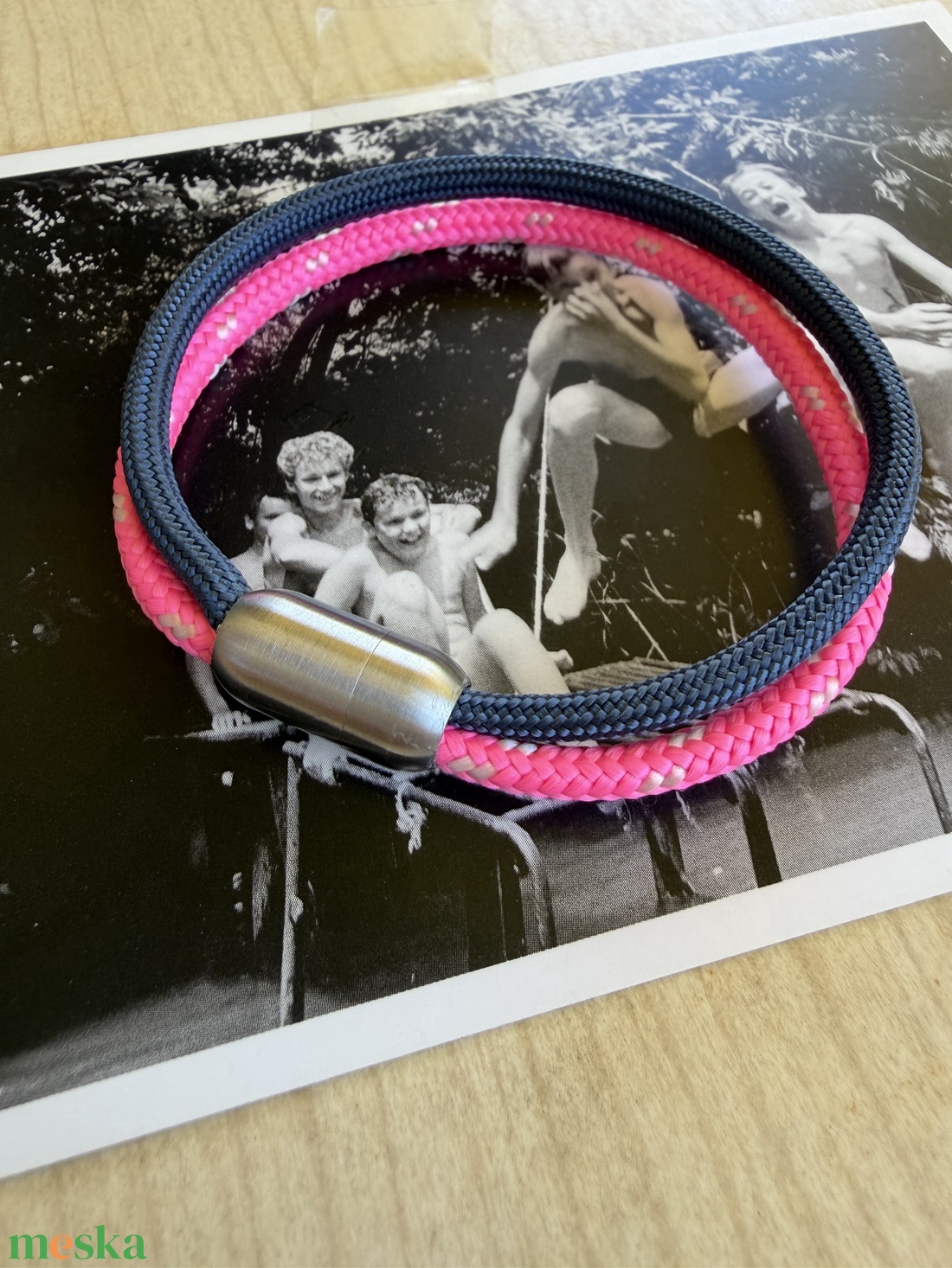 Pink és kék, m�gnesz�ras karkötő - ékszer - karkötő - karperec - Meska.hu