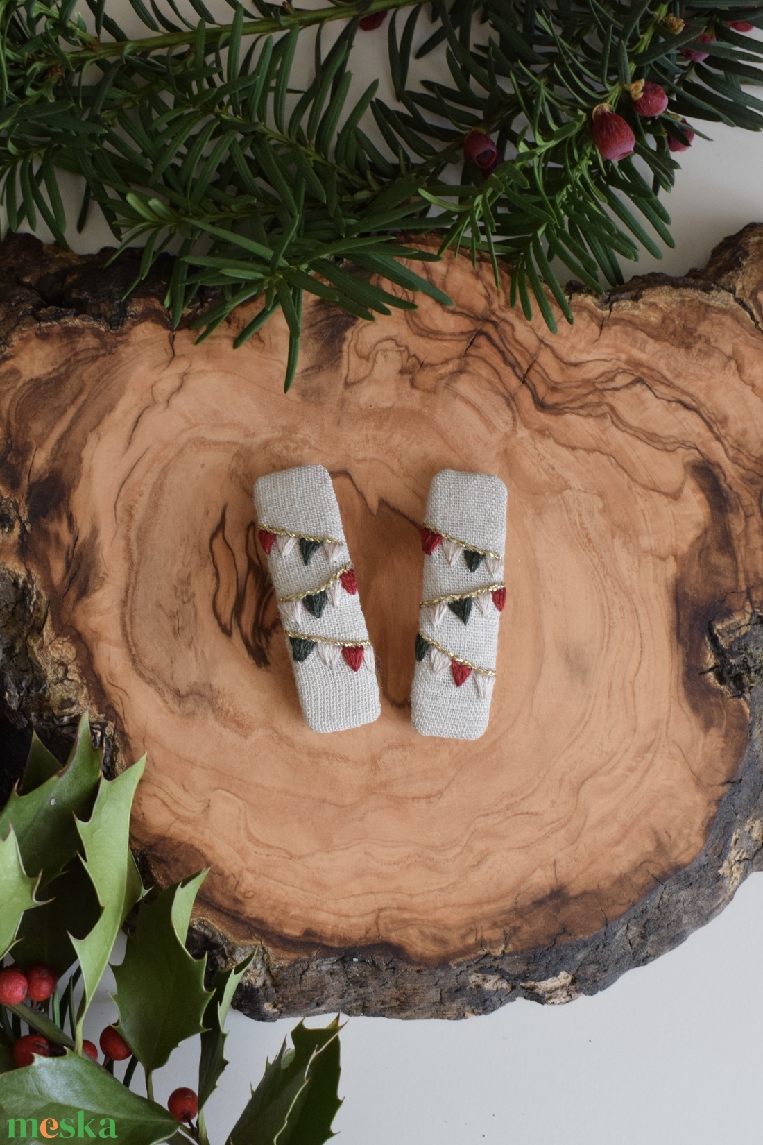 Kézzel hímzett lenvászon hajcsat szett  2 db ünnepi kollekció - ruha & divat - hajdísz & hajcsat - hajcsat & hajtű - Meska.hu