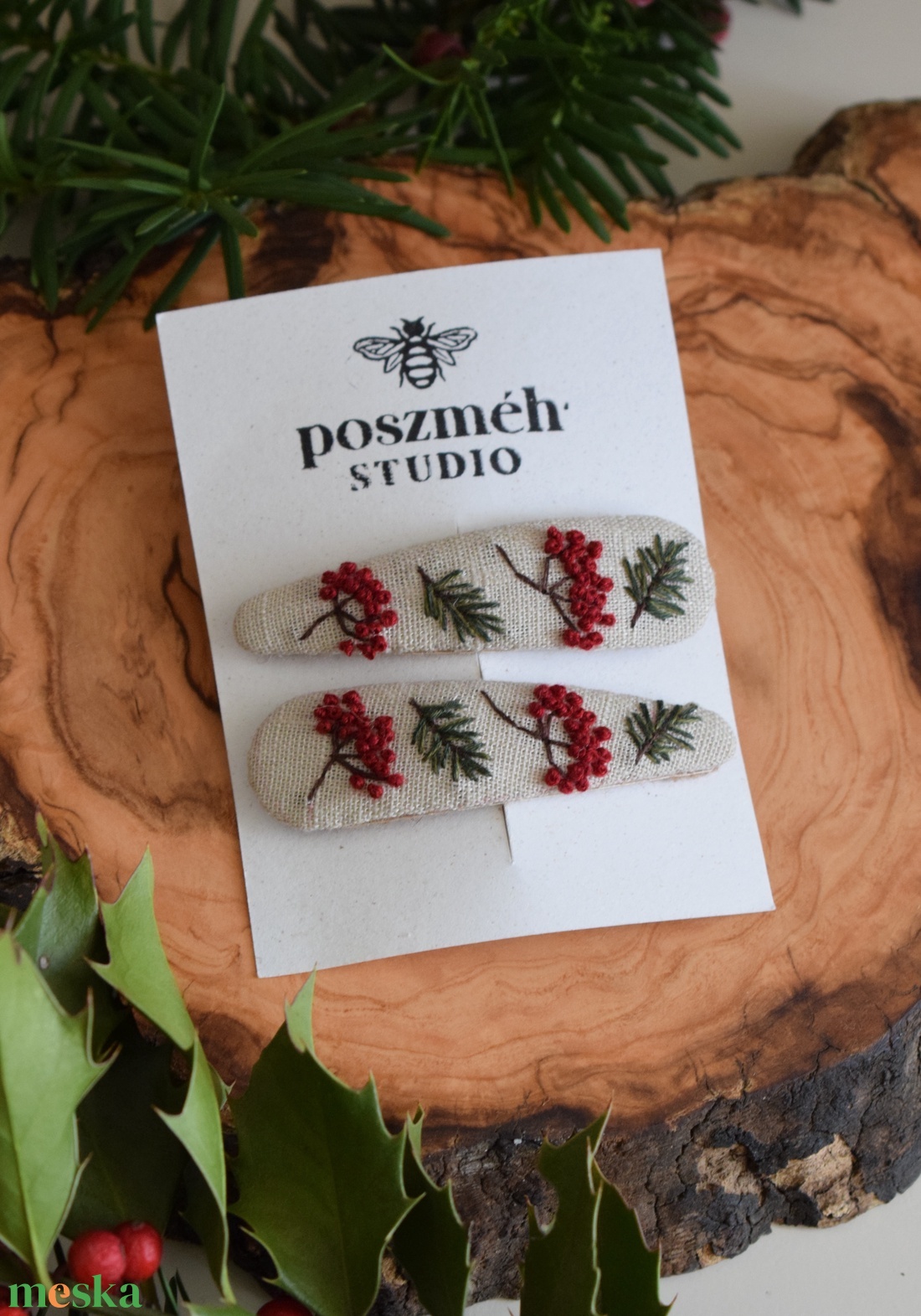 Kézzel hímzett lenvászon hajcsat szett  2 db karácsonyi kollekció - ruha & divat - hajdísz & hajcsat - hajcsat & hajtű - Meska.hu