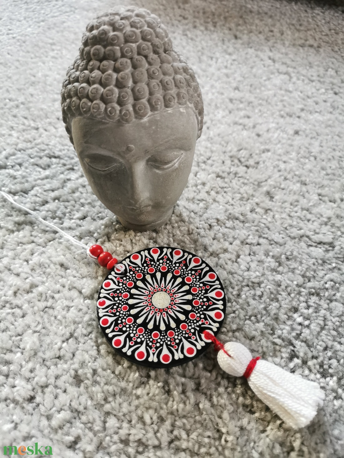 Fa korongra festett talizmán bojttal - Piros-fehér - otthon & életmód - dekoráció - spiritualitás - mandala - Meska.hu Fa korongra festett talizmán bojttal - Piros-fehér - otthon & életmód - dekoráció - spiritualitás - mandala - Meska.hu