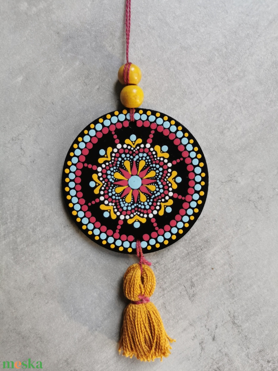 Fa korongra festett talizmán bojttal - Mályvarózsaszín-sárga - otthon & életmód - dekoráció - spiritualitás - mandala - Meska.hu Fa korongra festett talizmán bojttal - Mályvarózsaszín-sárga - otthon & életmód - dekoráció - spiritualitás - mandala - Meska.hu
