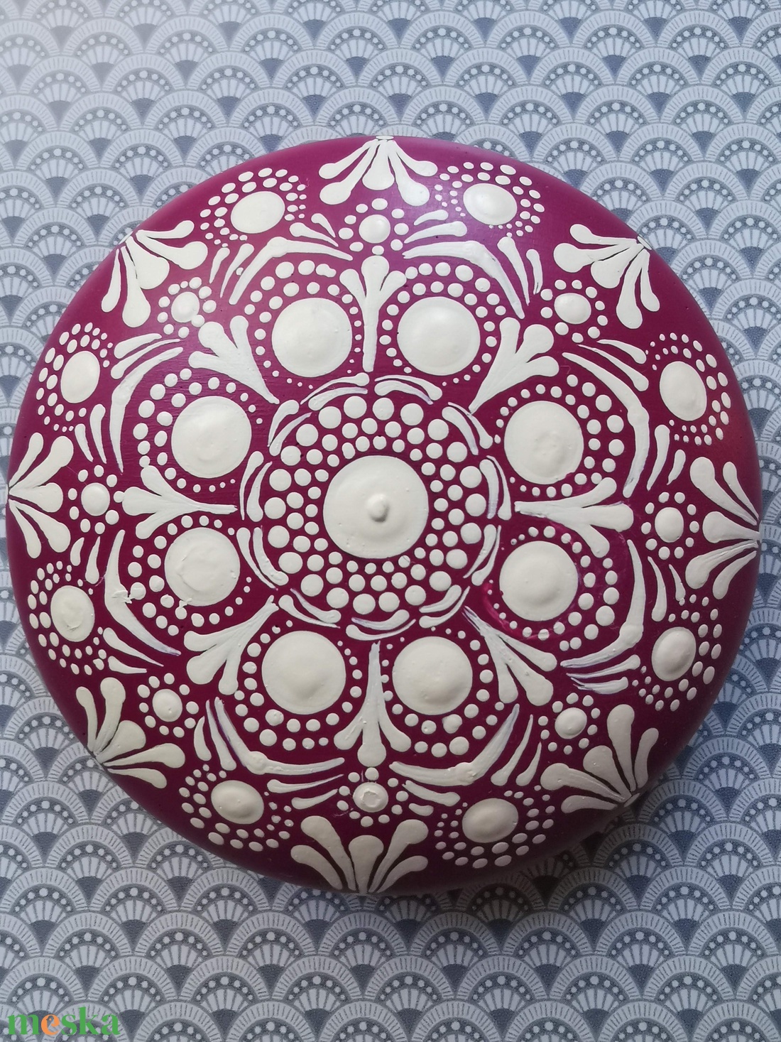 Gipszre festett nagy mandala kő - Mályva-vajszínű - otthon & életmód - dekoráció - spiritualitás - mandala - Meska.hu Gipszre festett nagy mandala kő - Mályva-vajszínű - otthon & életmód - dekoráció - spiritualitás - mandala - Meska.hu