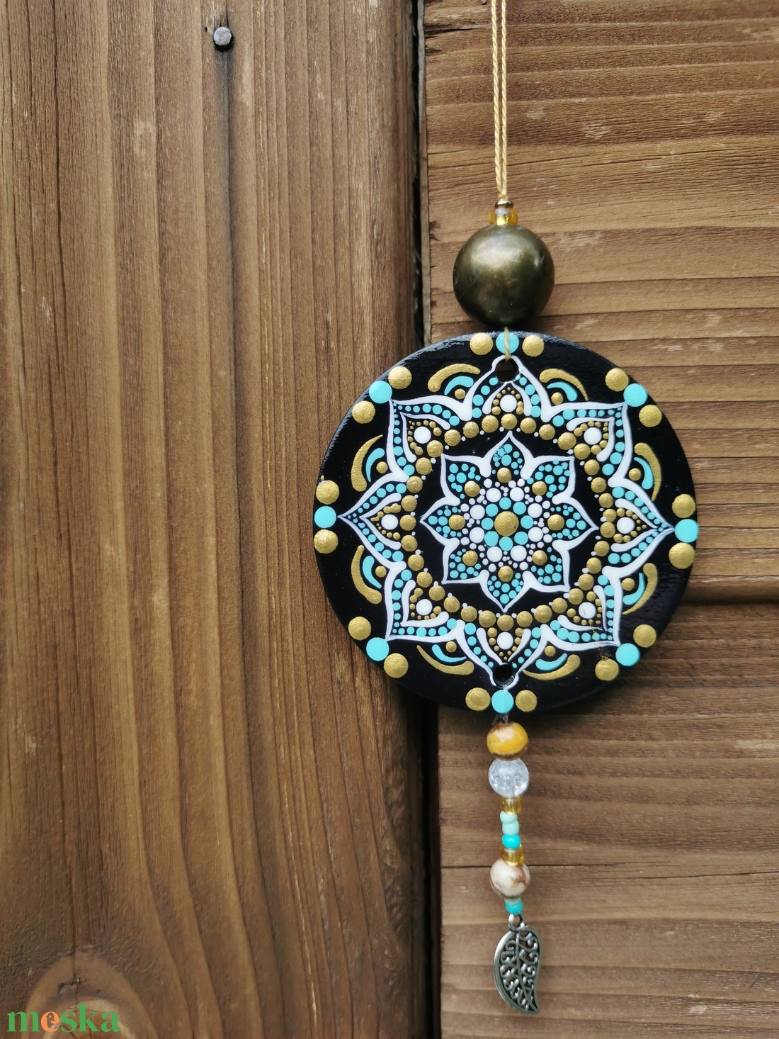 Fa korongra festett talizmán ásványokkal - Arany - otthon & életmód - dekoráció - spiritualitás - mandala - Meska.hu