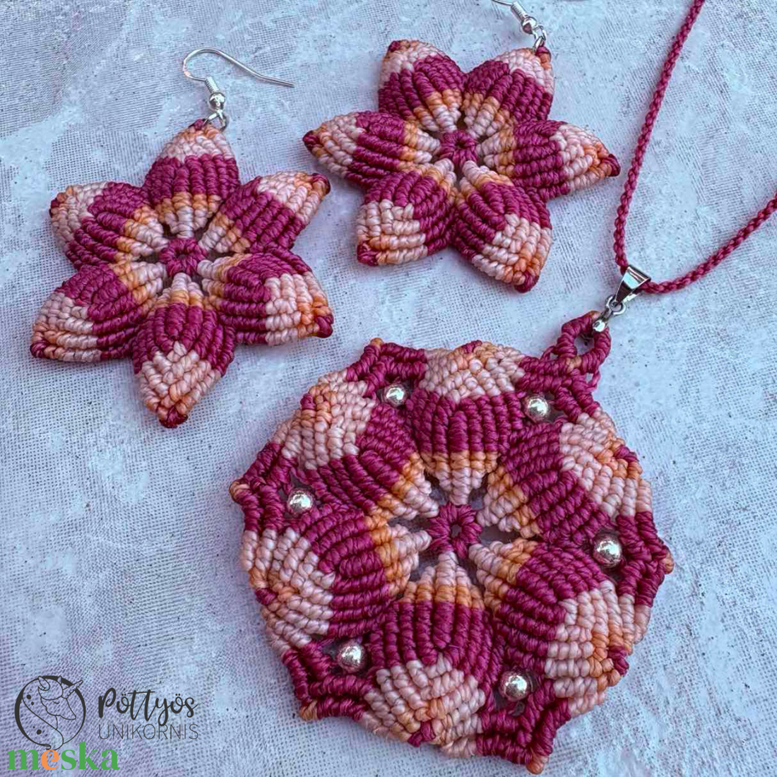 Mikromakramé mandala-virág ékszer szett - ékszer - karkötő - fonott karkötő - Meska.hu Mikromakramé mandala-virág ékszer szett - ékszer - karkötő - fonott karkötő - Meska.hu