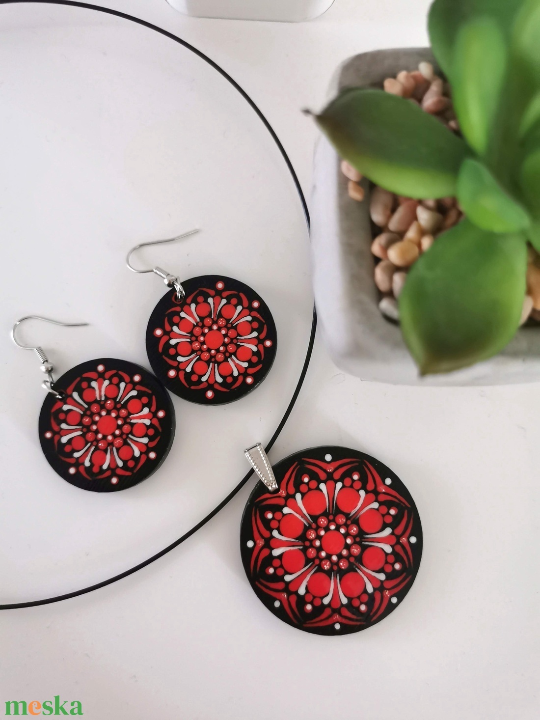 Többféle fa medál + fülbevaló szett - Tarka/Piros/Türkiz választható variációkban - ékszer - ékszerszett - Meska.hu