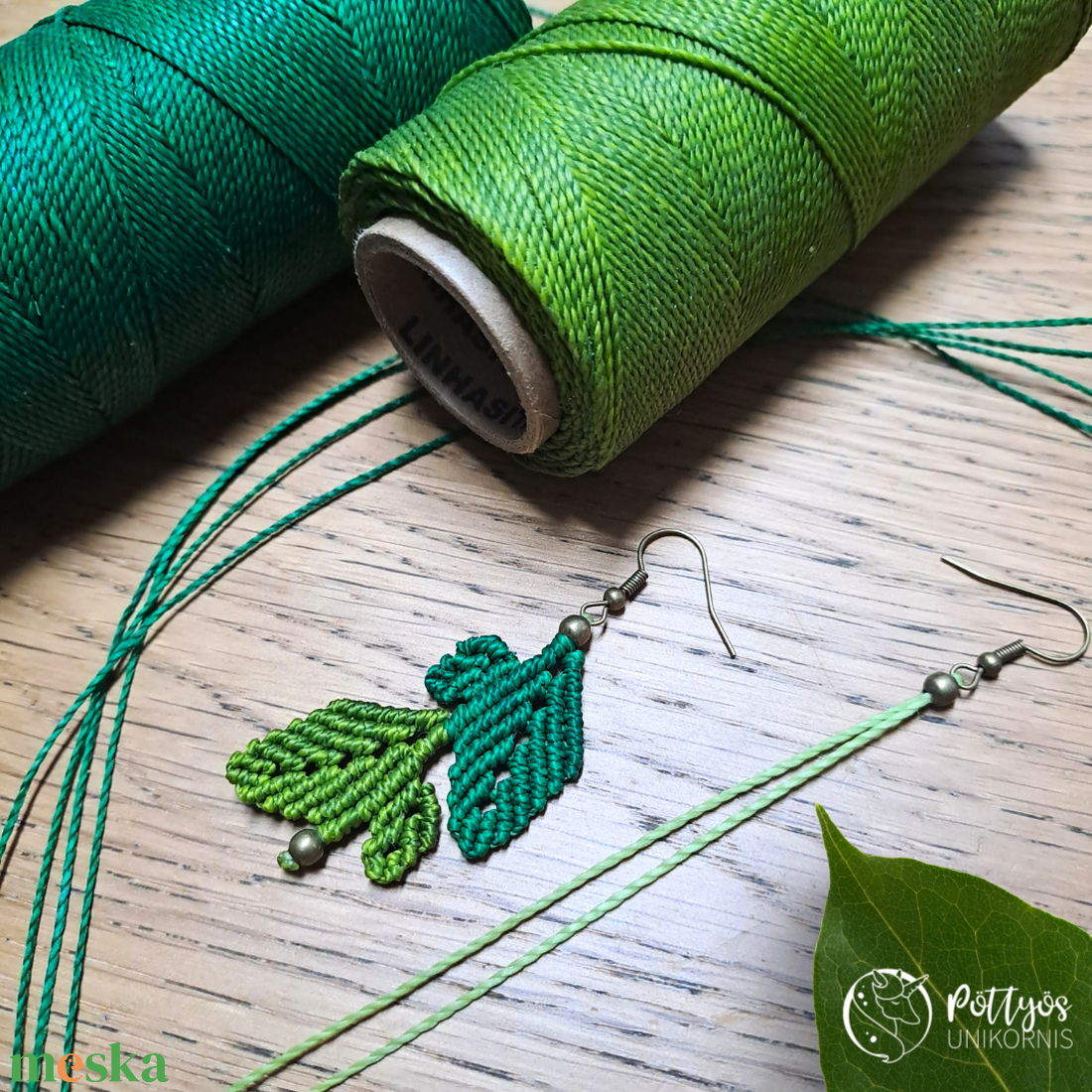 Egyedi rendelés - Mikromakramé nyakék hozzá passzoló leveles fülbevalóval - ékszer - ékszerszett - Meska.hu