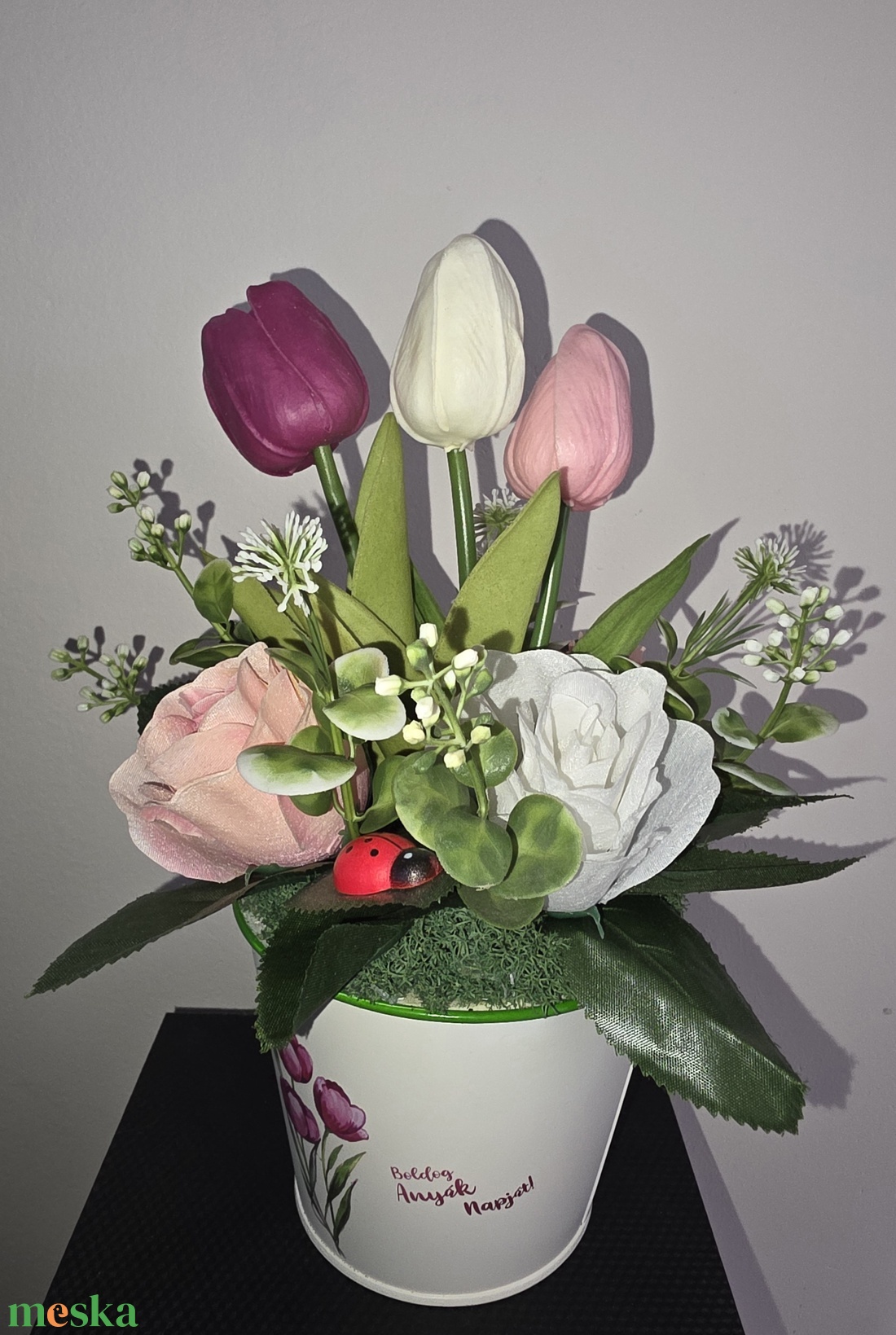 Anyák napi ajándék fém kaspóban - otthon & életmód - dekoráció - asztal és polc dekoráció - asztaldísz - Meska.hu