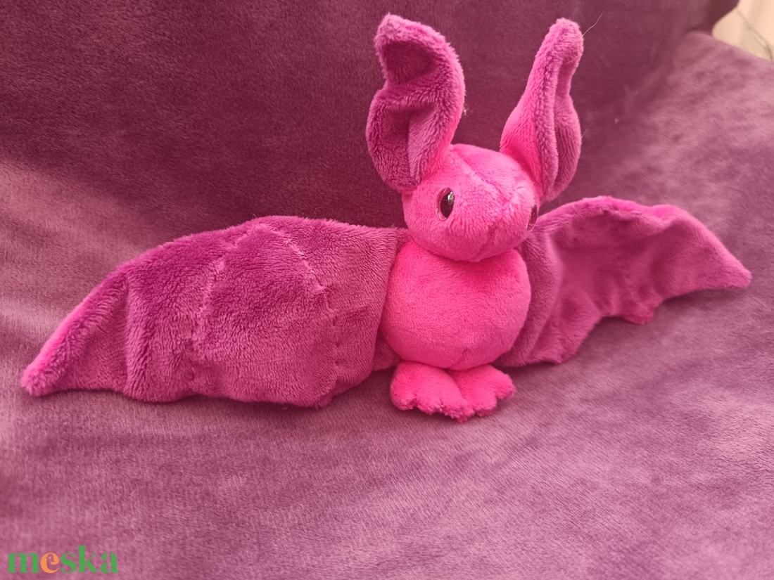 Apró plüss denevér - játék & sport - plüssállat & játékfigura - más figura - Meska.hu