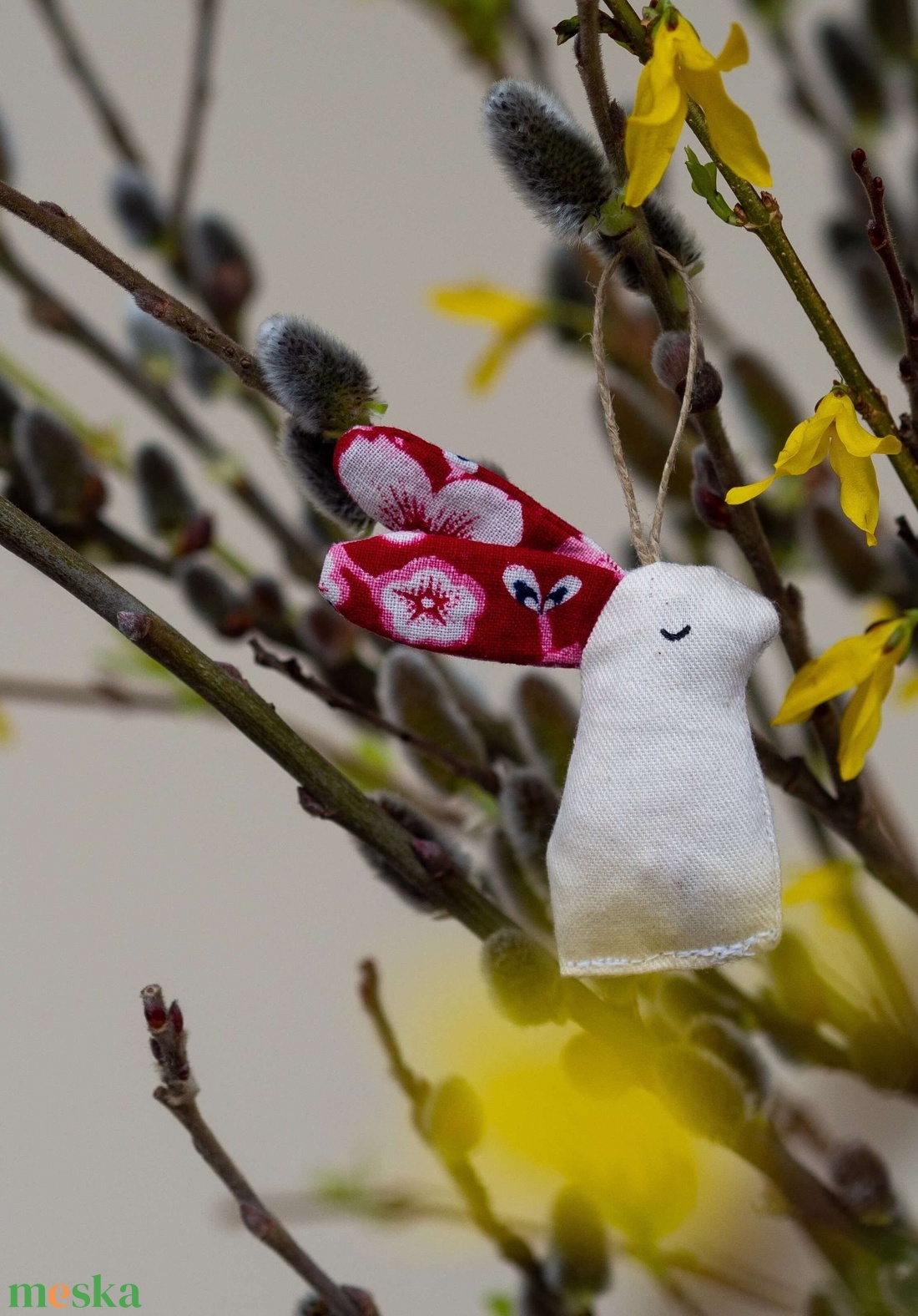 piros virágos fülű nyuszi - otthon & életmód - dekoráció - fali és függő dekoráció - függődísz - Meska.hu