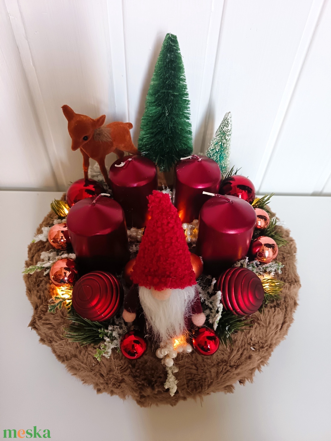Szőrmés manós adventi koszorú - karácsony - adventi díszek - adventi koszorú - Meska.hu