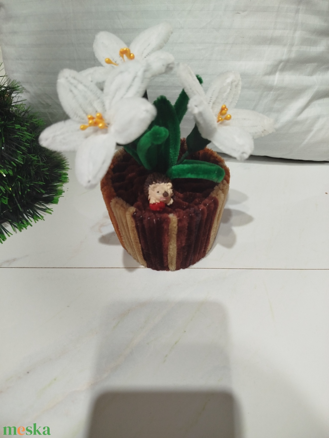 Mini liliomok kaspóban fehér - otthon & életmód - dekoráció - virágdísz és tartó - csokor & virágdísz - Meska.hu Mini liliomok kaspóban fehér - otthon & életmód - dekoráció - virágdísz és tartó - csokor & virágdísz - Meska.hu