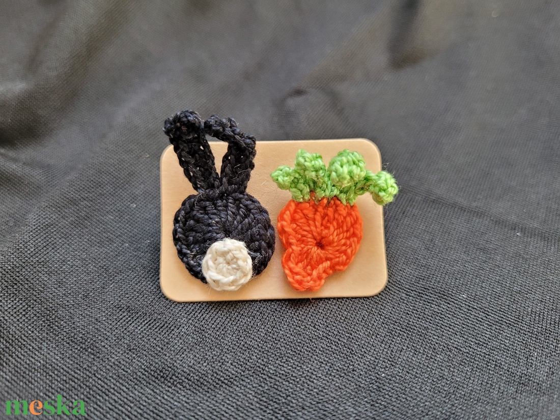 Nyuszi-répa páros fülbevaló - ékszer - fülbevaló - pötty fülbevaló - Meska.hu