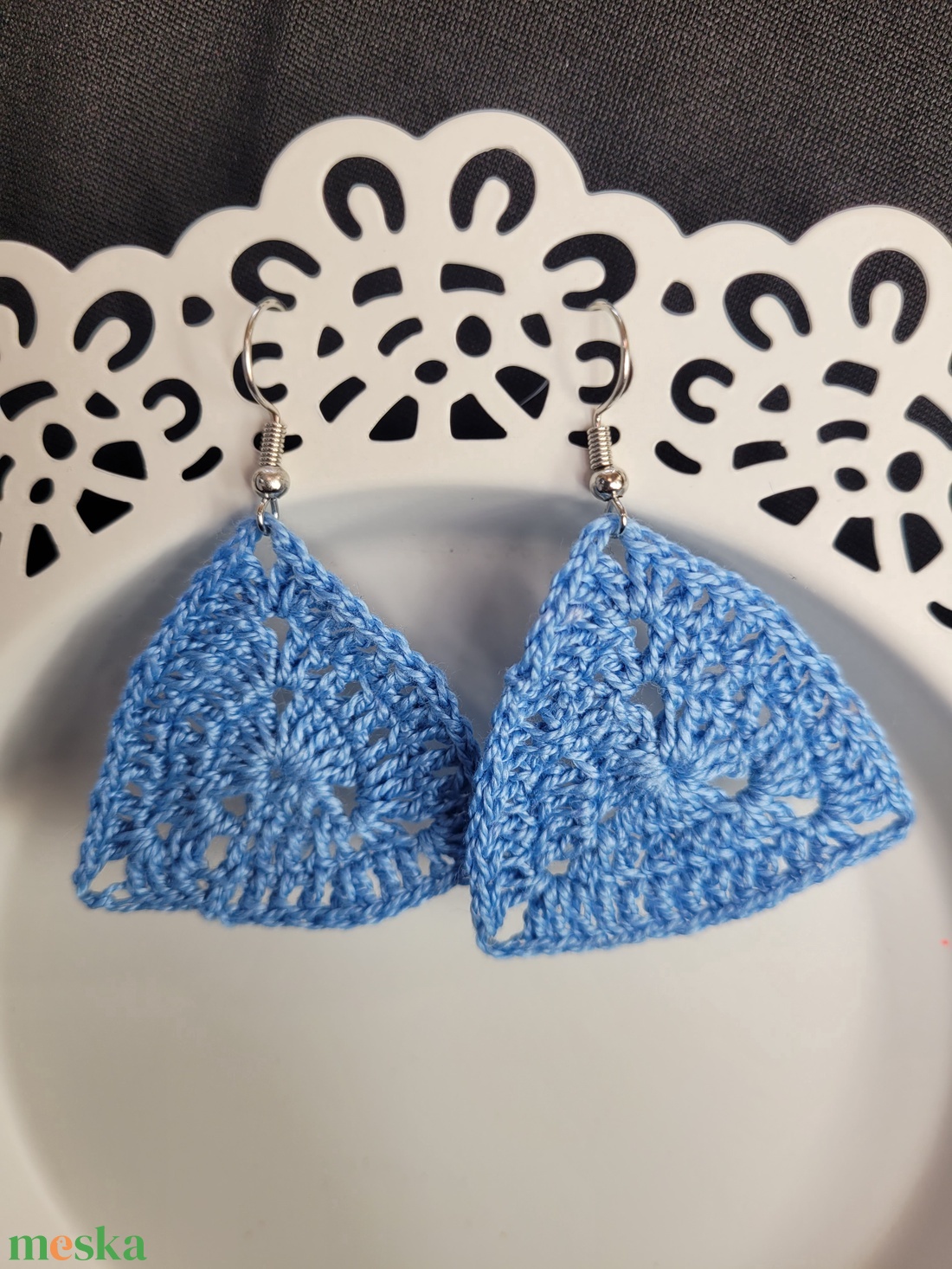 Nagy háromszög lógós fülbevaló - ékszer - fülbevaló - lógó fülbevaló - Meska.hu