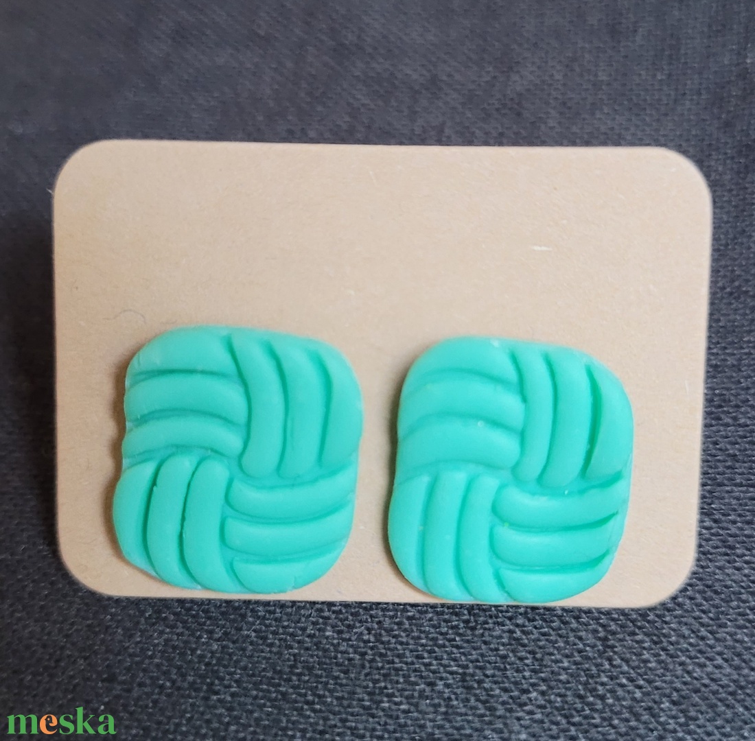 Mintás négyszög fülbevaló - ékszer - fülbevaló - pötty fülbevaló - Meska.hu