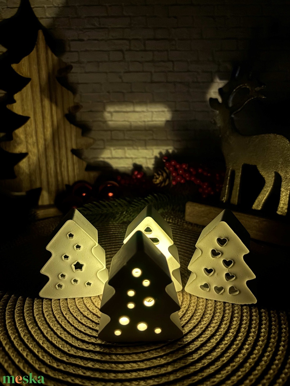 Gipsz - Cement Karácsonyfák 4 db/szett - karácsony - karácsonyi lakásdekoráció - karácsonyi falu, házikó - Meska.hu