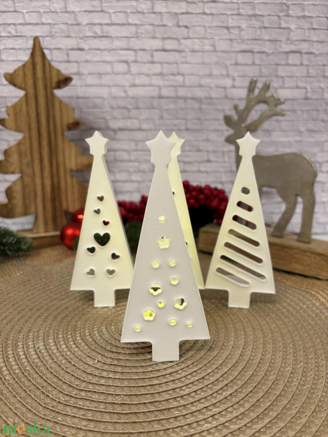 Gipsz - Cement Karácsonyfák díszes 4 db/szett - karácsony - karácsonyi lakásdekoráció - karácsonyi falu, házikó - Meska.hu