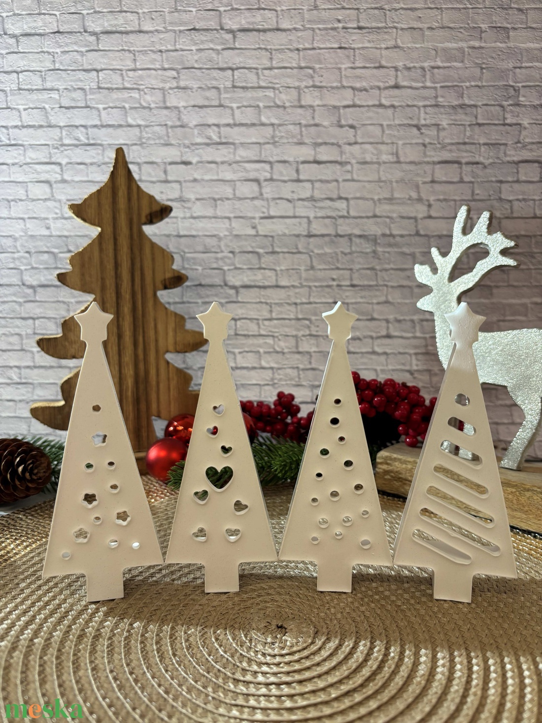 Gipsz - Cement Karácsonyfák díszes 4 db/szett - karácsony - karácsonyi lakásdekoráció - karácsonyi falu, házikó - Meska.hu