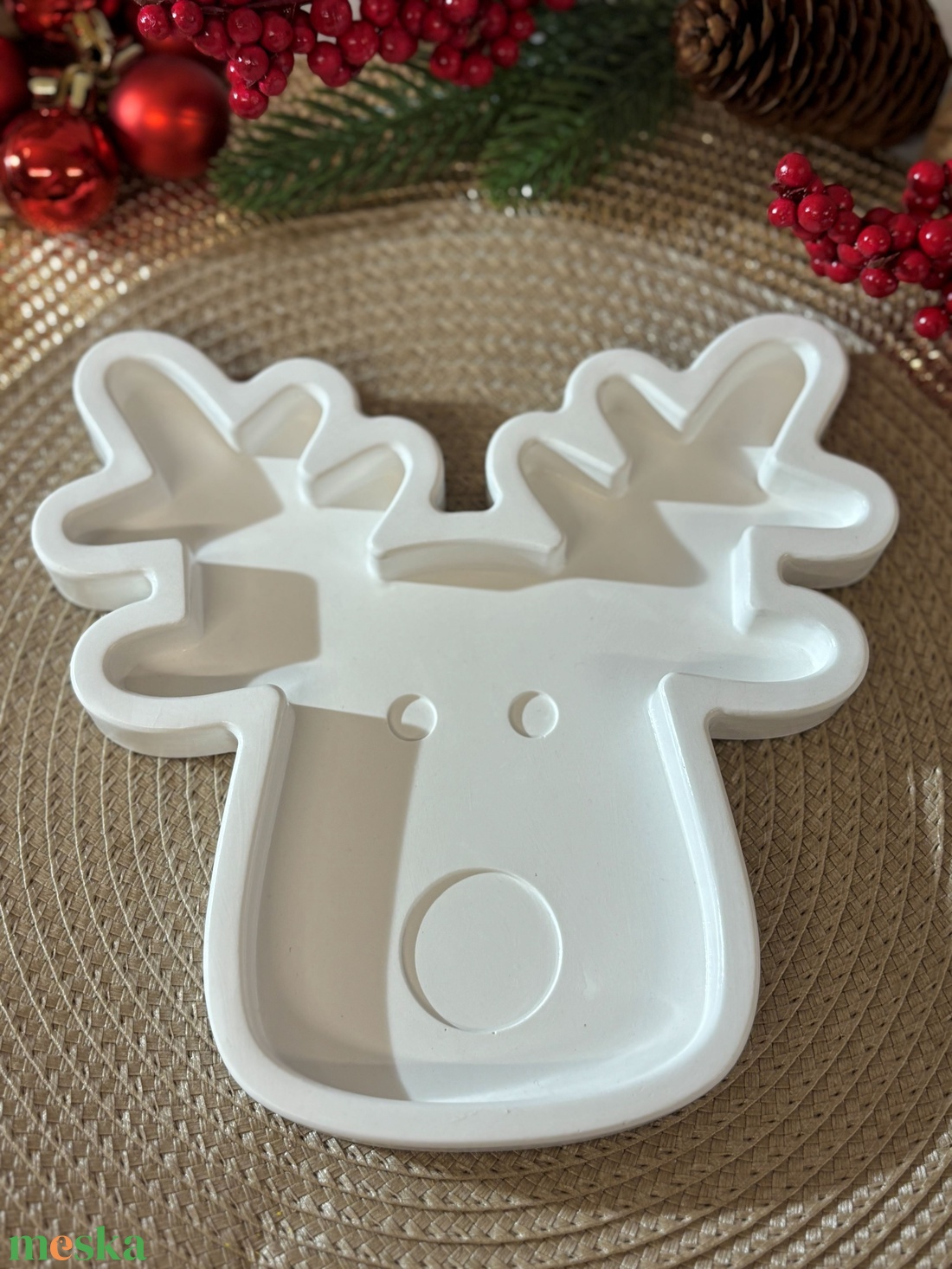 Gipsz - Cement Rénszarvas formájú tálca - karácsony - karácsonyi lakásdekoráció - ünnepi asztaldekoráció - Meska.hu