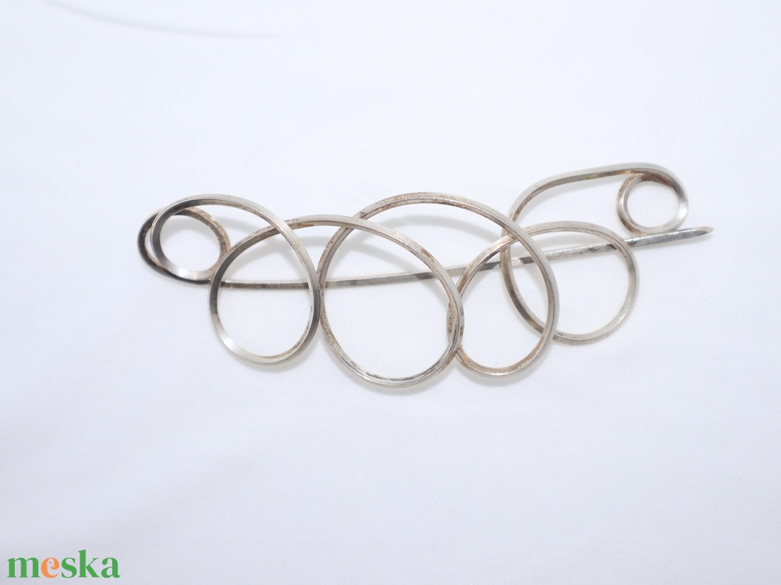 Ezüst hullámok kitűző - ékszer - kitűző és bross - kitűző - Meska.hu Ezüst hullámok kitűző - ékszer - kitűző és bross - kitűző - Meska.hu