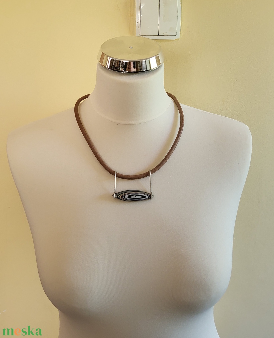 Fordite medál  - ékszer - nyaklánc - statement nyaklánc - Meska.hu