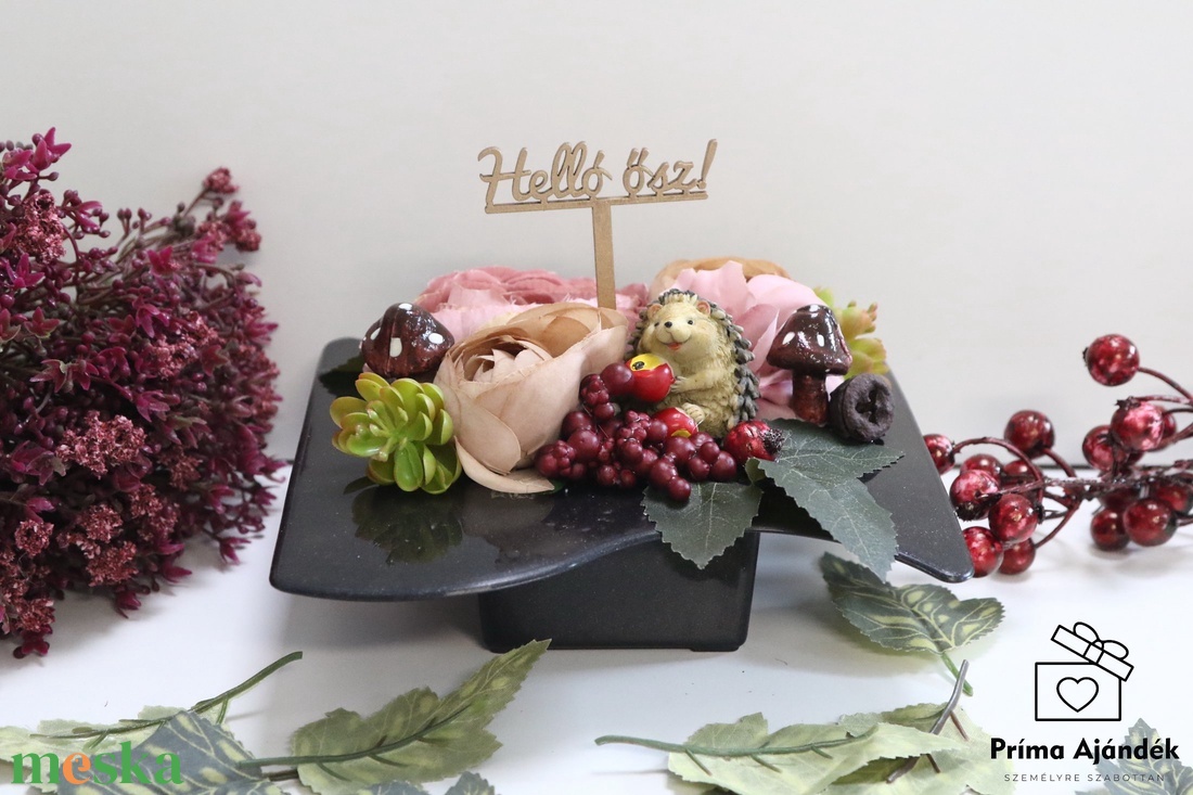 Helló ősz kompozíció - sünivel - otthon & életmód - dekoráció - asztal és polc dekoráció - asztaldísz - Meska.hu