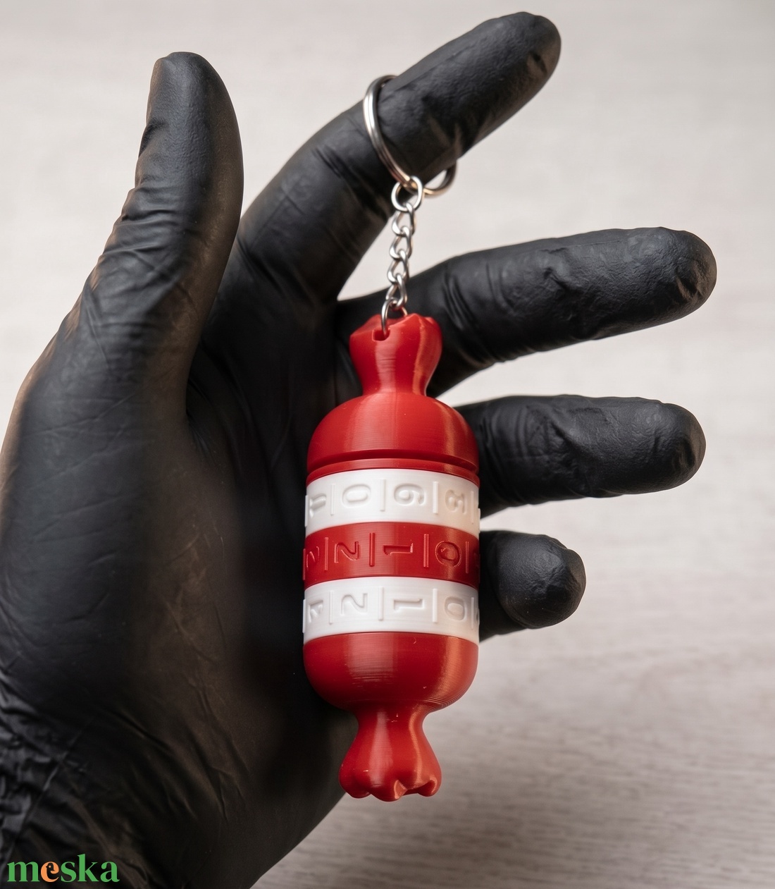 Cryptex cukorka széf kulcstartó � számkódos mini rejtekhely, saját 3 jegyű kóddal, 3D nyomtatott ajándék, 10 cm - otthon & életmód - papír, írószer - ajándékozás kellékei - pénzátadó doboz - Meska.hu
