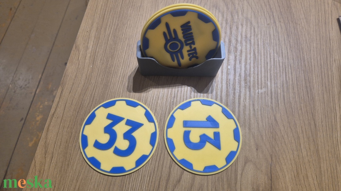 Fallout Rajongói Poháralátét Szett Tartóval - otthon & életmód - konyhafelszerelés, tálalás - tálalás - tányér- és poháralátét - Meska.hu