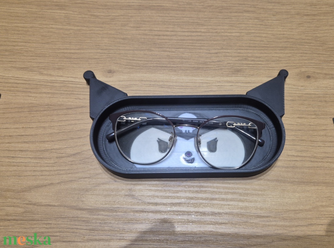 Kuromi szemüveg és ékszertartó  - ékszer - ékszertartó - ékszertartó tál - Meska.hu