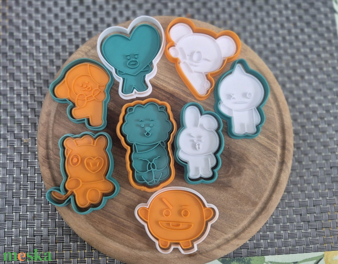 BTS sütikiszúró szett  - otthon & életmód - konyhafelszerelés, tálalás - sütés, főzés - sütikiszúró - Meska.hu