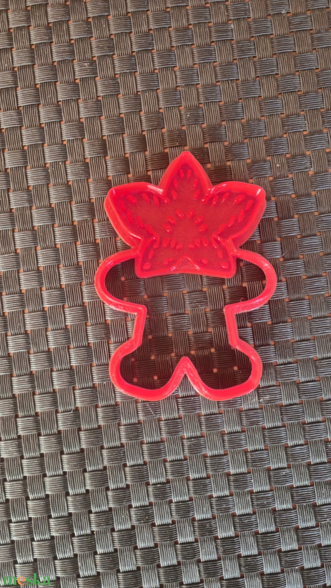 Stranger Things Demogorgon sütikiszúró - otthon & életmód - konyhafelszerelés, tálalás - sütés, főzés - sütikiszúró - Meska.hu