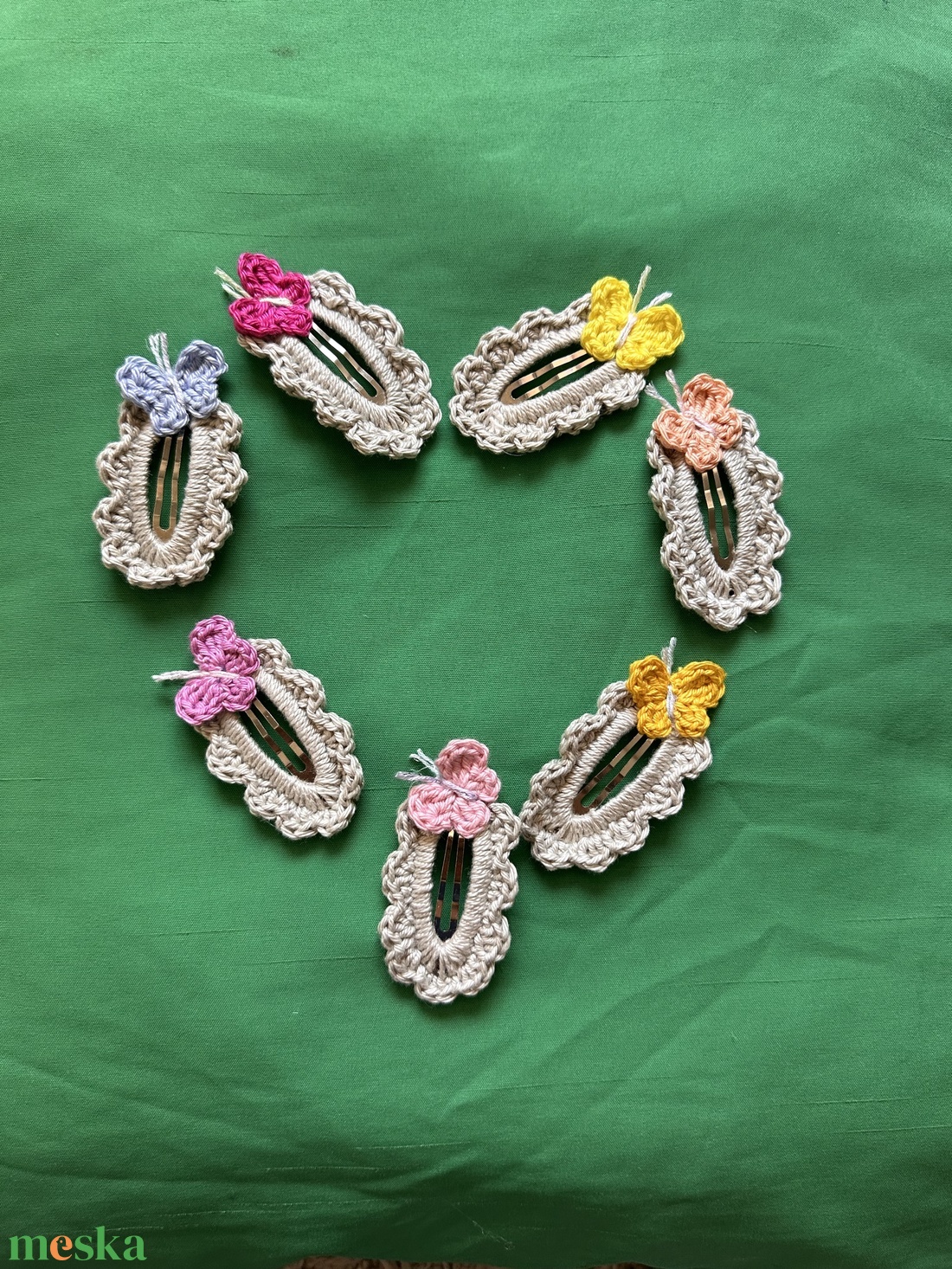 Horgolt pillangós csat - ruha & divat - hajdísz & hajcsat - hajcsat & hajtű - Meska.hu