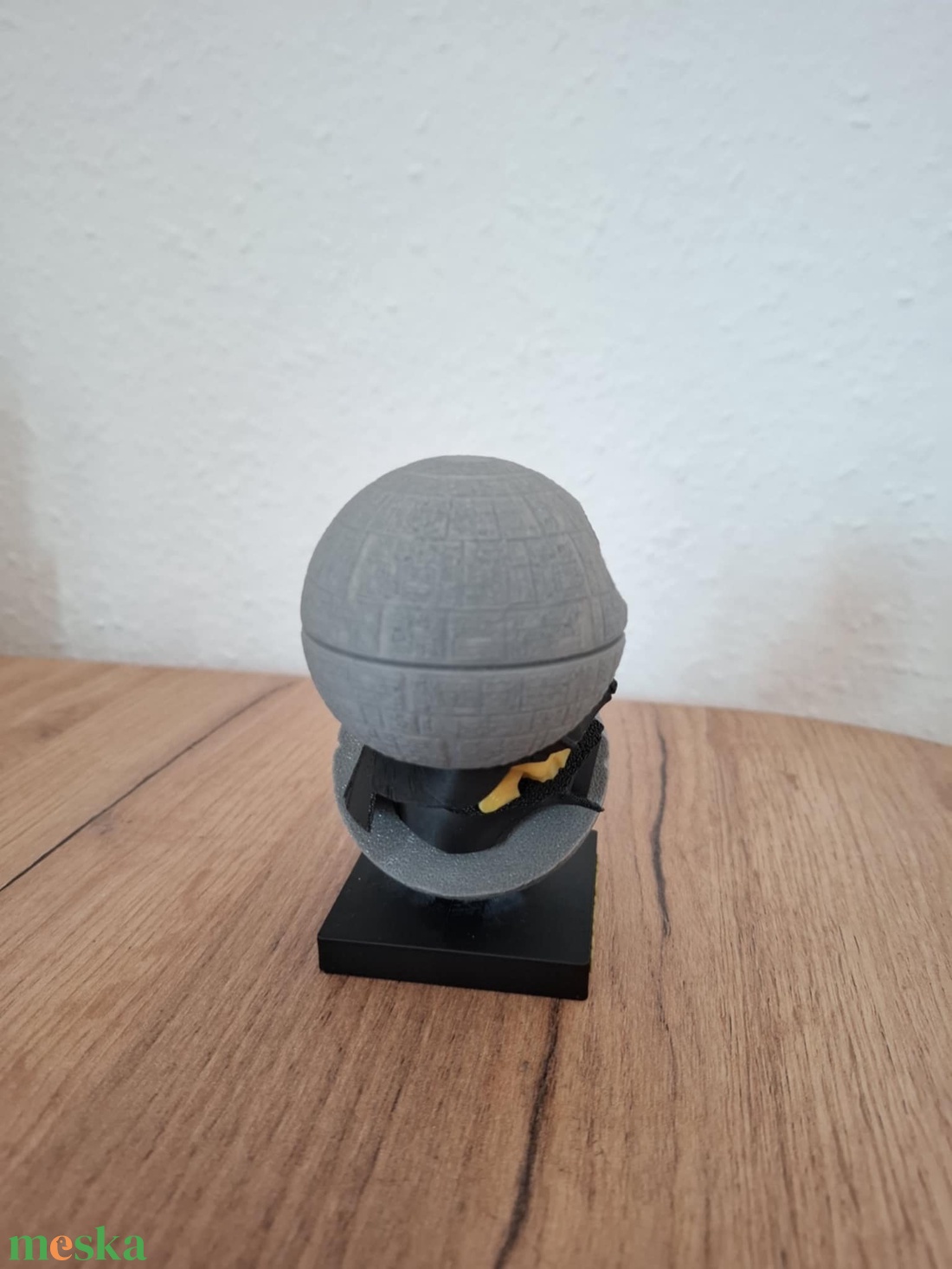 Darth Vader koponyája a Halálcsillagban - művészet - makett, modell - Meska.hu