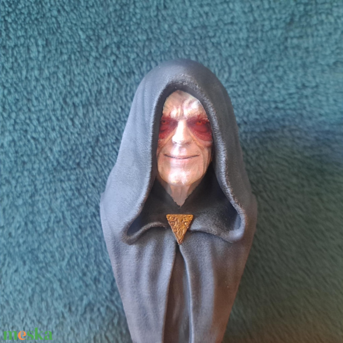 Darth Sidious mellszobor - művészet - makett, modell - Meska.hu