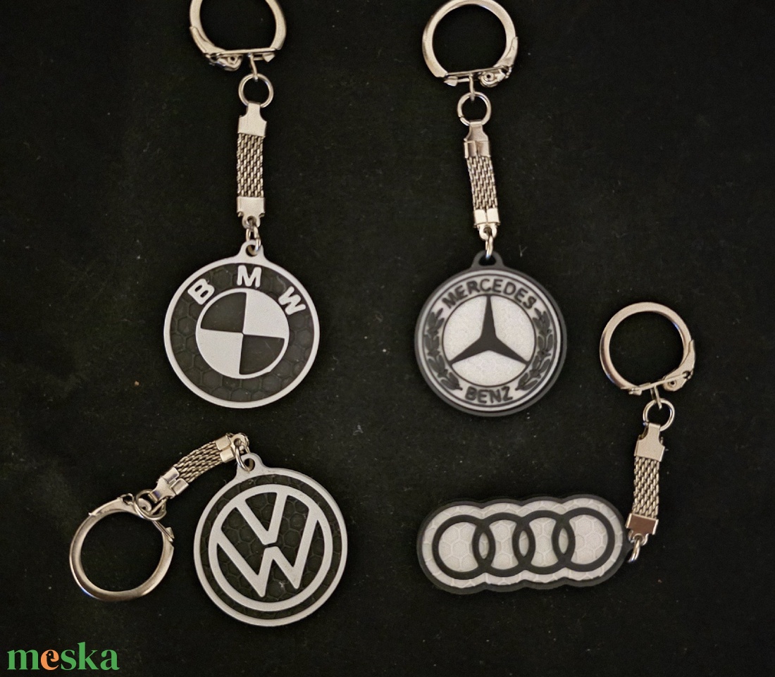 Autómárkás kulcstartók - táska & tok - kulcstartó & táskadísz - kulcstartó - Meska.hu