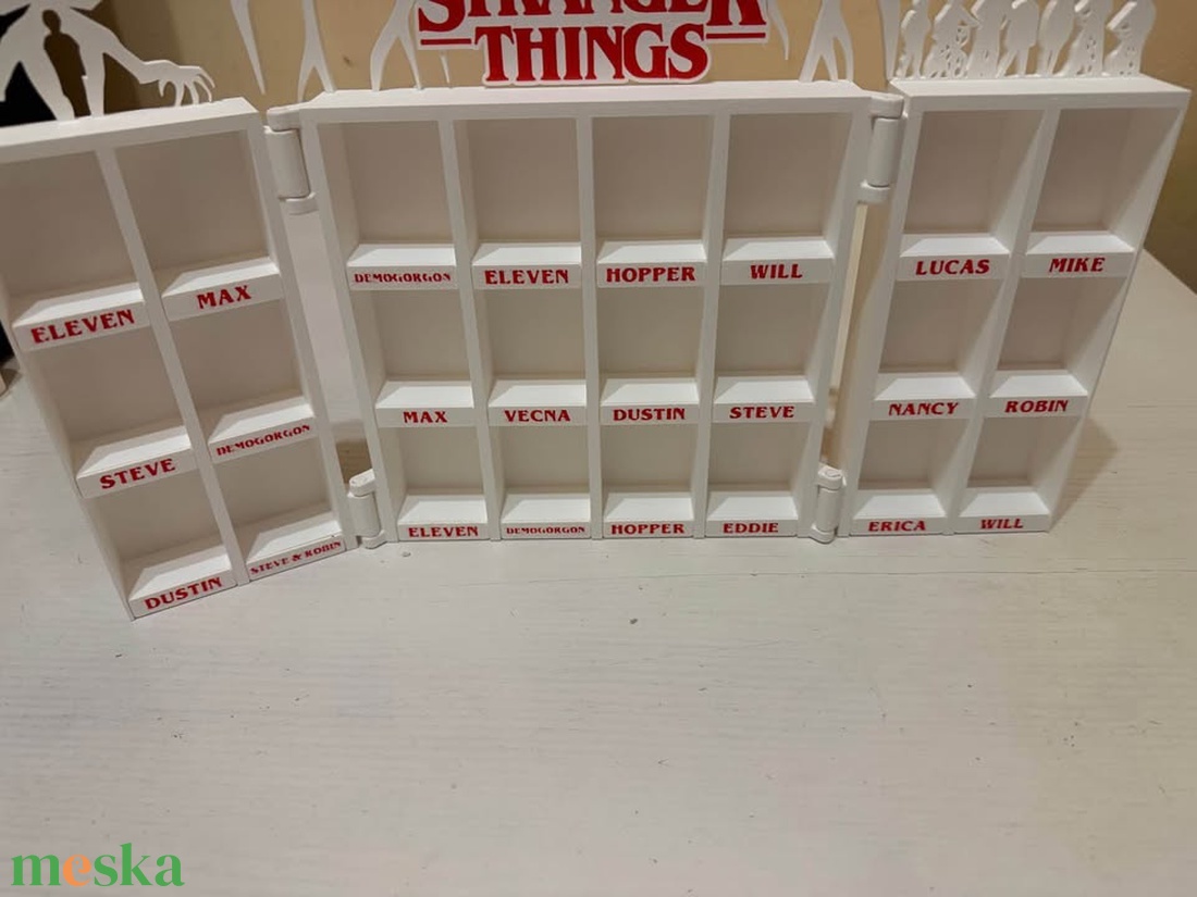 Stranger Things Kinder Joy tartó - otthon & életmód - dekoráció - asztal és polc dekoráció - dekorációs tál, tartó - Meska.hu