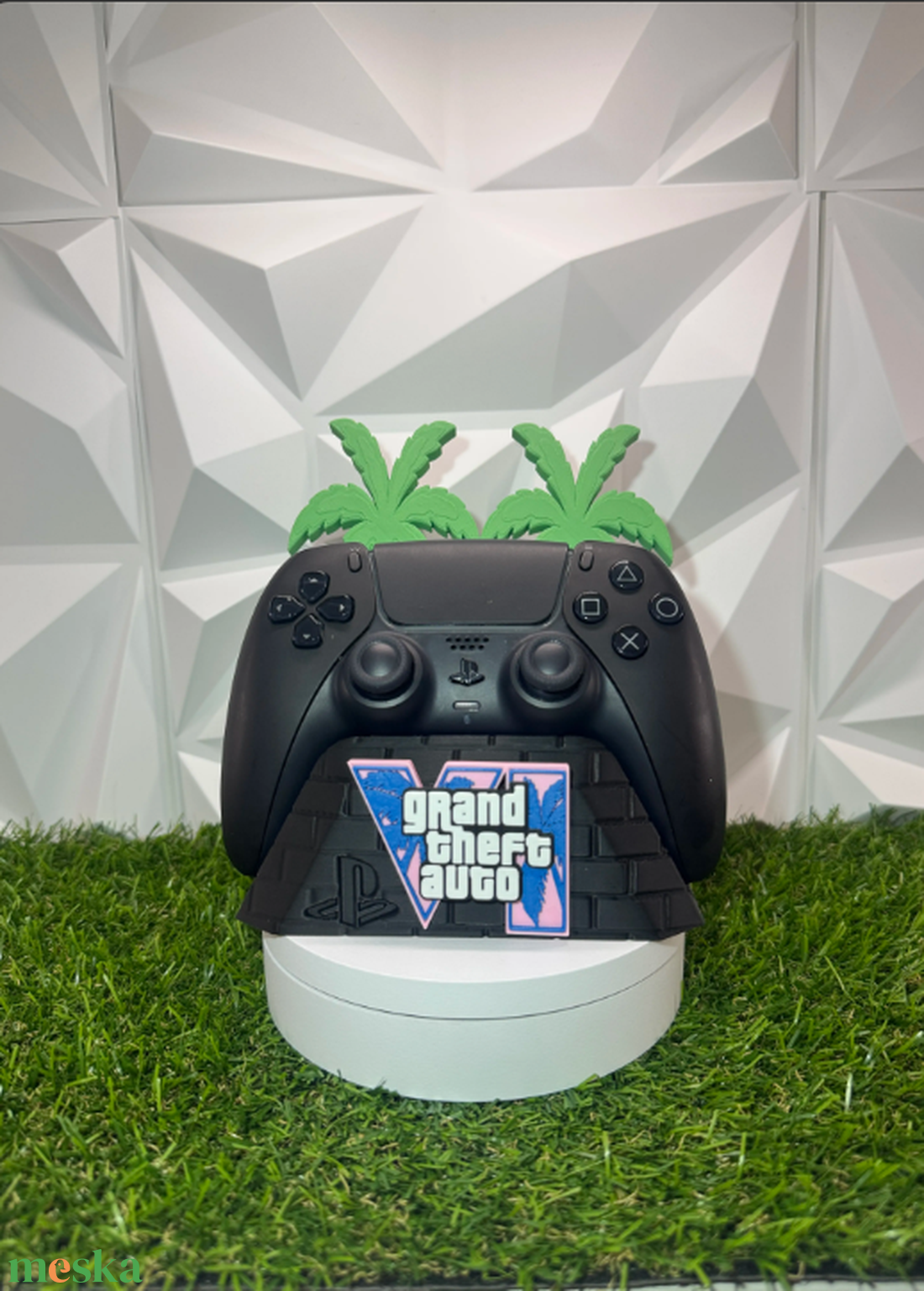 GTA VI (Vice City) PS5 Kontrollertartó Állvány - otthon & életmód - tárolás & rendszerezés - kontroller tartók - Meska.hu