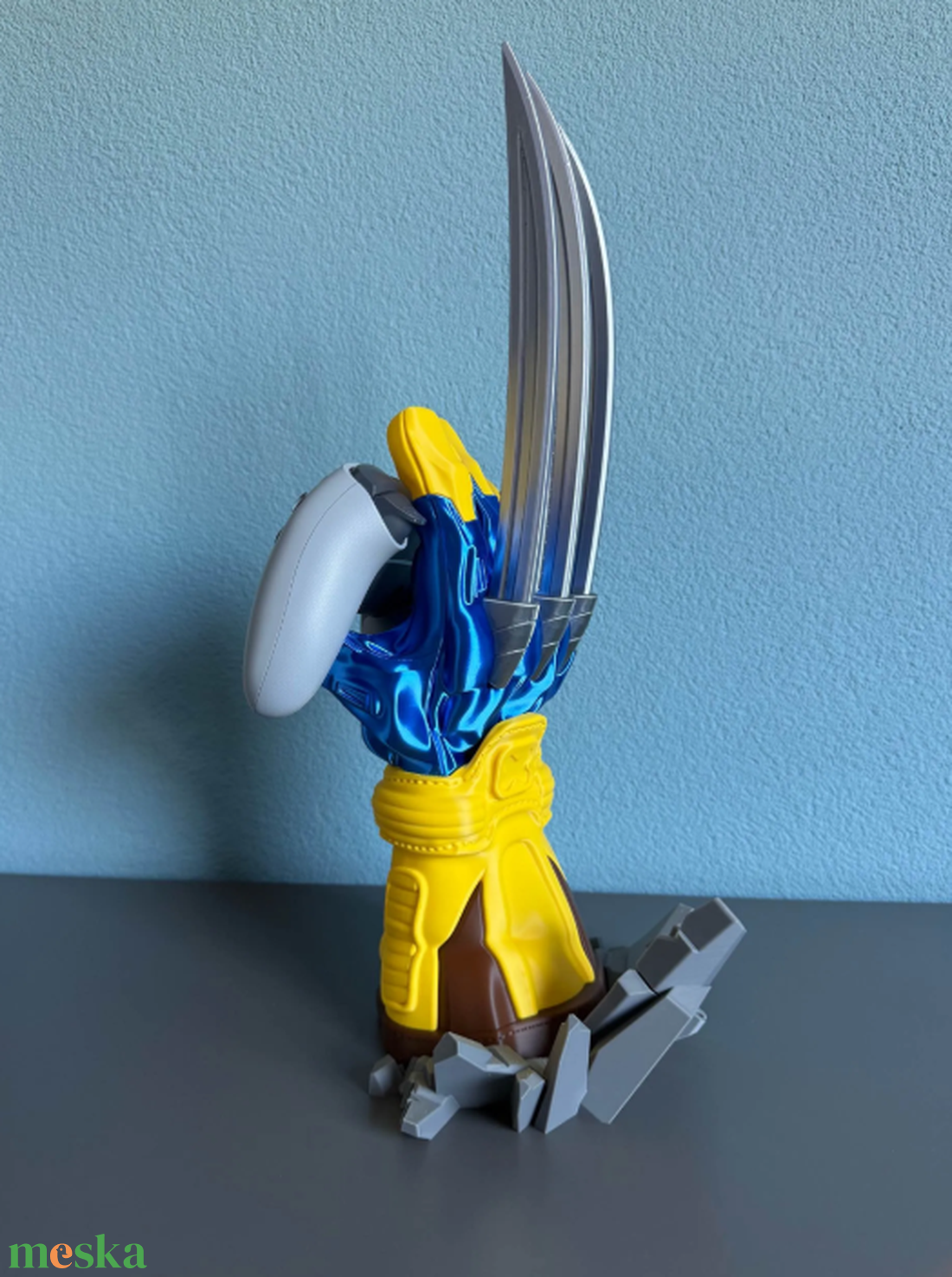 Wolverine (Rozsomák) 3D Nyomtatott Kontrollertartó Állvány - otthon & életmód - tárolás & rendszerezés - kontroller tartók - Meska.hu