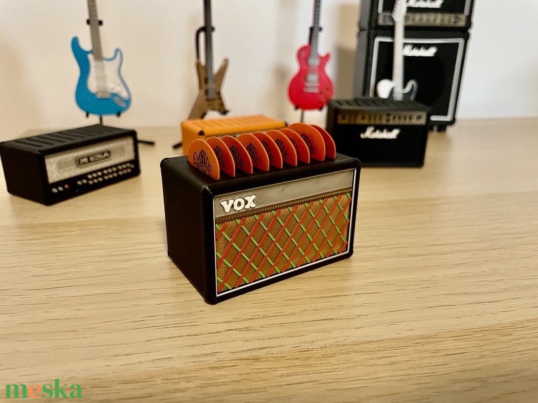 Gitár pengető tartó - VOX - 9 darabos - könyv & zene - hangszer & hangszertok - Meska.hu