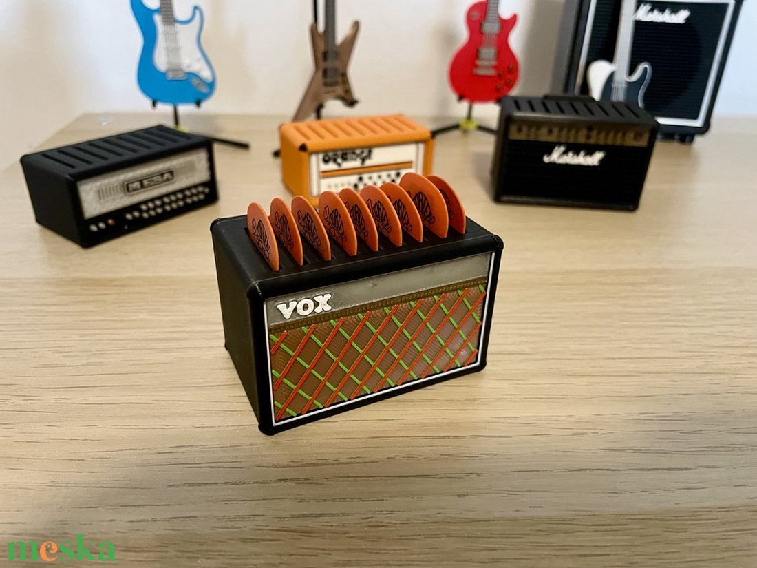 Gitár pengető tartó - VOX - 9 darabos - könyv & zene - hangszer & hangszertok - Meska.hu