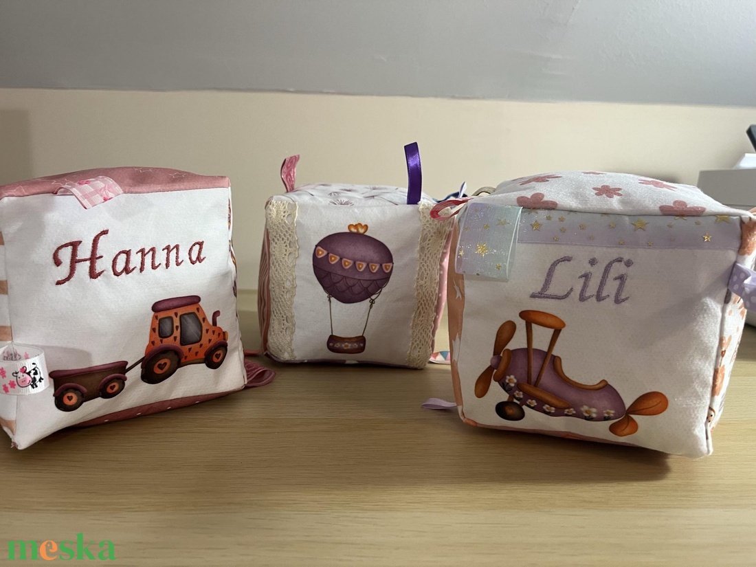 Baba játék kocka (lányos) 13x13 cm - játék & sport - 3 éves kor alattiaknak - babakocka - Meska.hu Baba játék kocka (lányos) 13x13 cm - játék & sport - 3 éves kor alattiaknak - babakocka - Meska.hu
