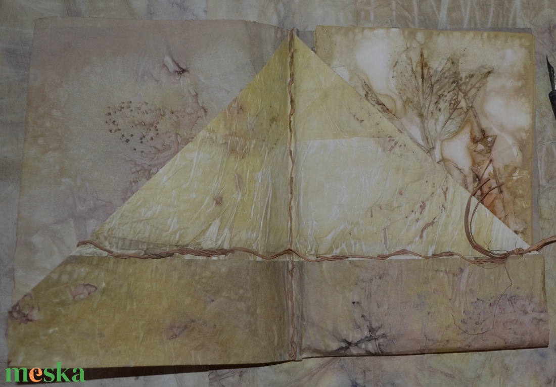 Eco print technikával készült napló borítóval - otthon & életmód - papír, írószer - jegyzetfüzet & napló - Meska.hu Eco print technikával készült napló borítóval - otthon & életmód - papír, írószer - jegyzetfüzet & napló - Meska.hu