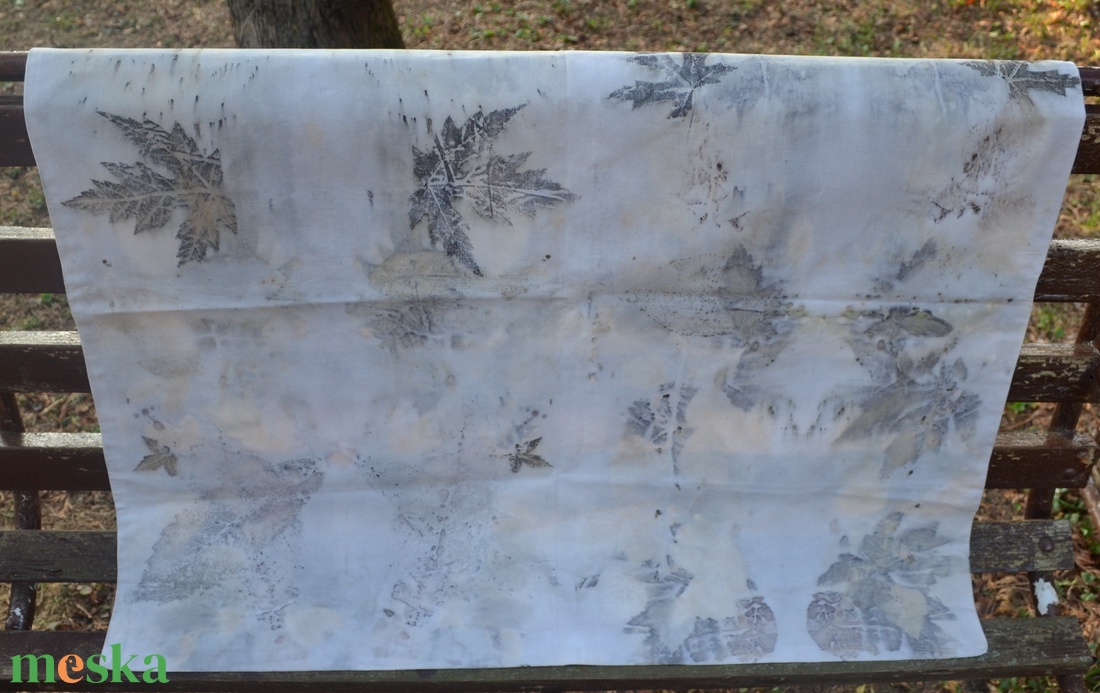 Eco print technikával készült párnahuzat - otthon & életmód - lakástextil - párna & párnahuzat - Meska.hu Eco print technikával készült párnahuzat - otthon & életmód - lakástextil - párna & párnahuzat - Meska.hu