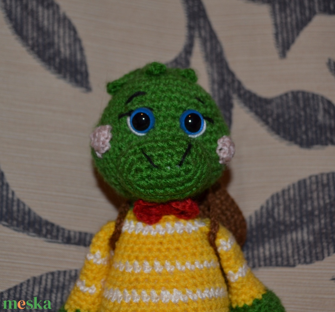 Kis teknős amigurumi technikával - játék & sport - plüssállat & játékfigura - béka - Meska.hu Kis teknős amigurumi technikával - játék & sport - plüssállat & játékfigura - béka - Meska.hu