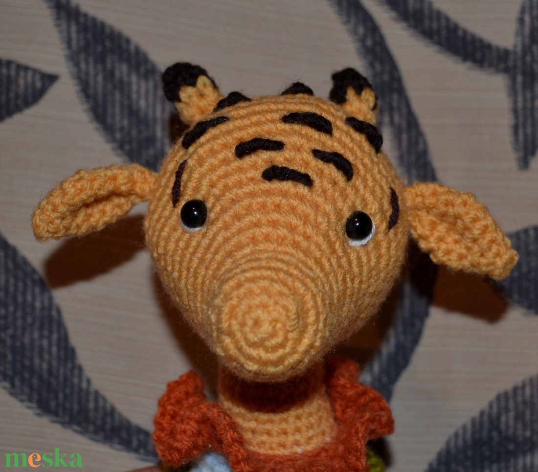 Zsiráf amigurumi technikával - játék & sport - plüssállat & játékfigura - más figura - Meska.hu