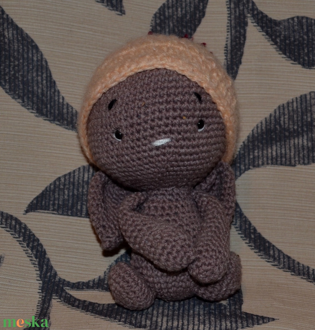 Sapkás nyuszi amigurumi technikával - játék & sport - plüssállat & játékfigura - más figura - Meska.hu