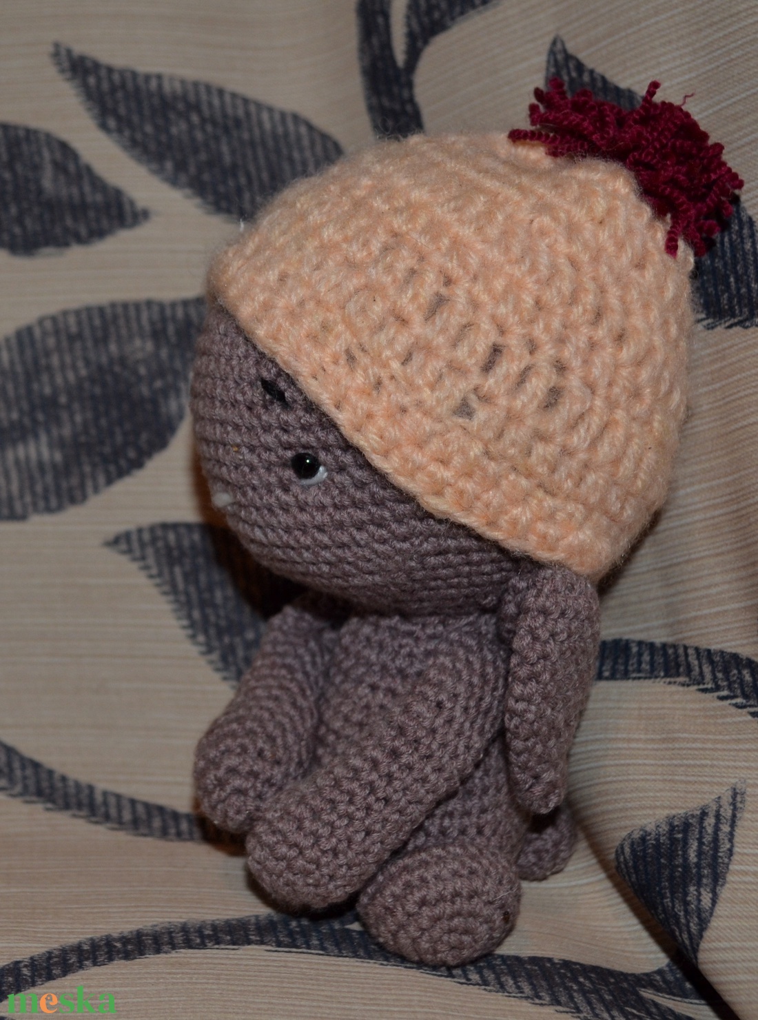 Sapkás nyuszi amigurumi technikával - játék & sport - plüssállat & játékfigura - más figura - Meska.hu Sapkás nyuszi amigurumi technikával - játék & sport - plüssállat & játékfigura - más figura - Meska.hu