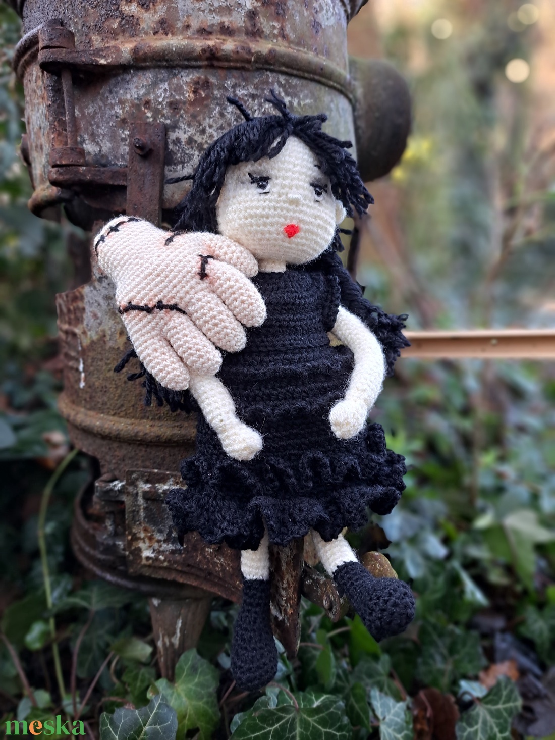 Wednesday doll báli ruhájában és Izé - amigurumi technikával - játék & sport - baba & babaház - baba - Meska.hu Wednesday doll báli ruhájában és Izé - amigurumi technikával - játék & sport - baba & babaház - baba - Meska.hu