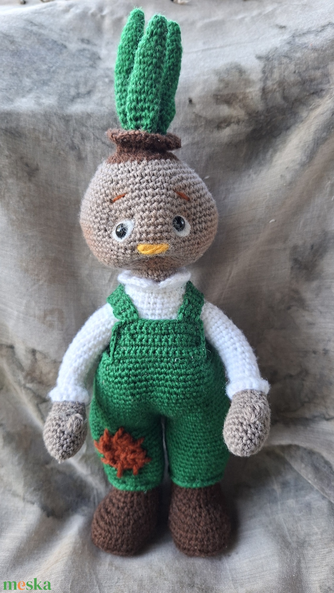  Hagymácska kertész amigurumi technikával - játék & sport - plüssállat & játékfigura - plüss mesefigurák - Meska.hu