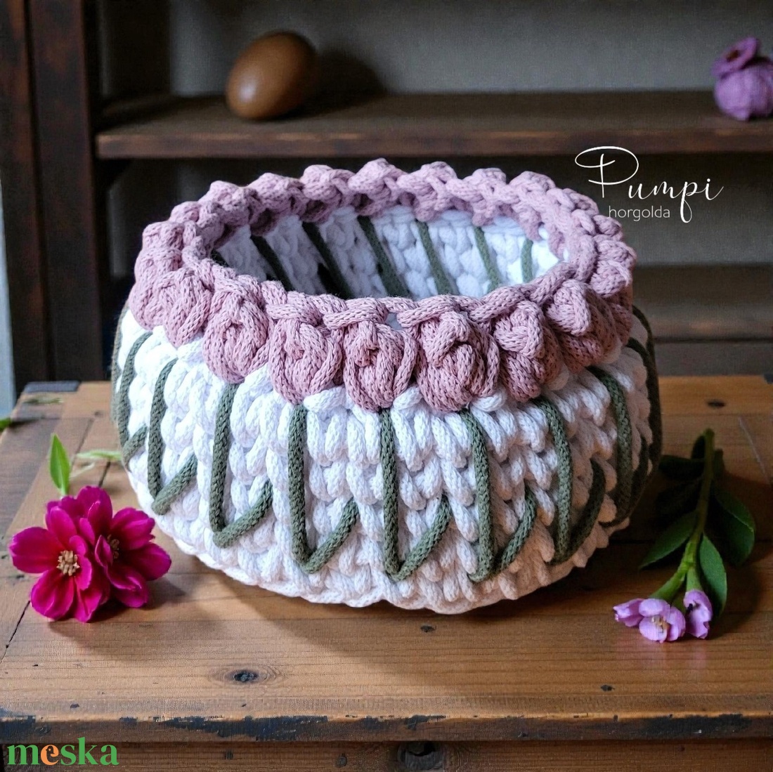 Horgolt tulipános kosár - táska & tok - kosár - Meska.hu