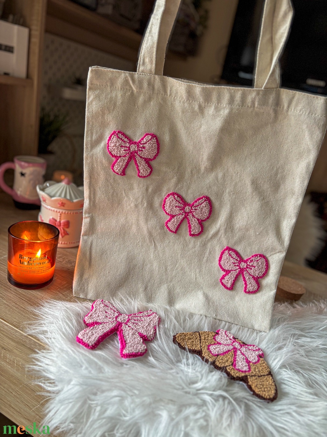Hímzett vászontáska, rózsaszín masnik - táska & tok - bevásárlás & shopper táska - shopper, textiltáska, szatyor - Meska.hu